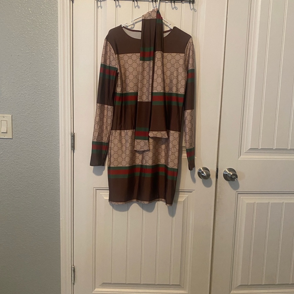 Elegant Long Sleeve Patterned Dress